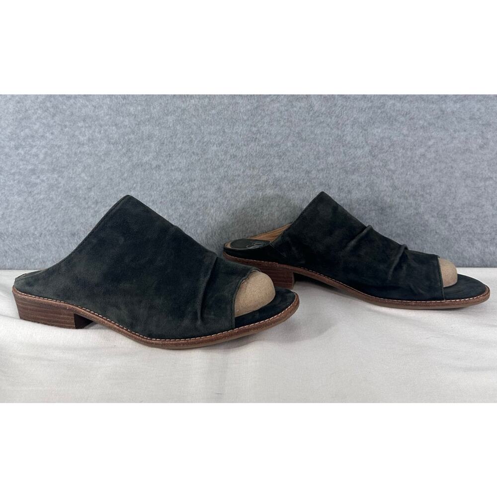 Sofft Women's sz 10 Netta Ruched Suede Slide Charcoal Grey Low Stacked Heel